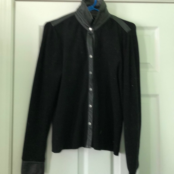 Jacket - Picture 2 of 4